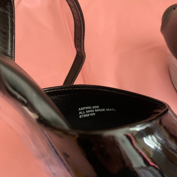 SOLD - Picture 3 of 4